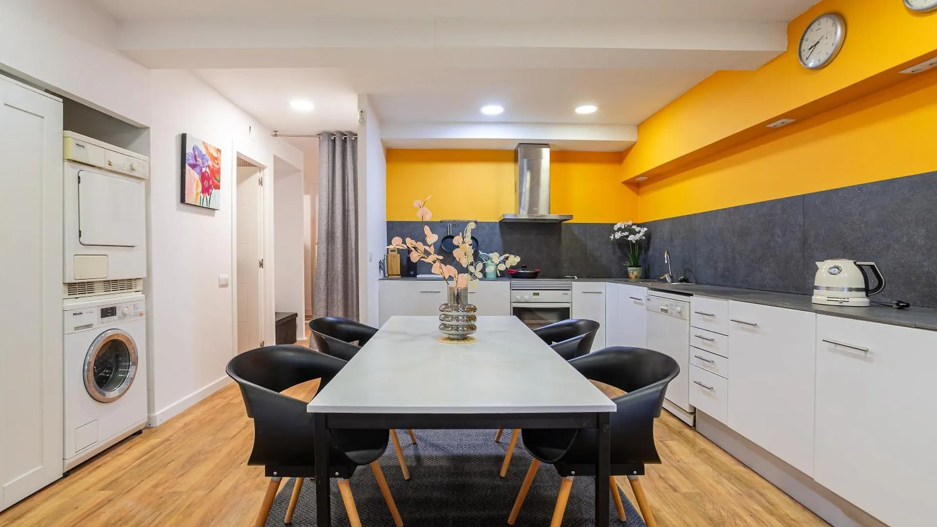 Orange Loft, Posibilidad De Parking Apartman Girona